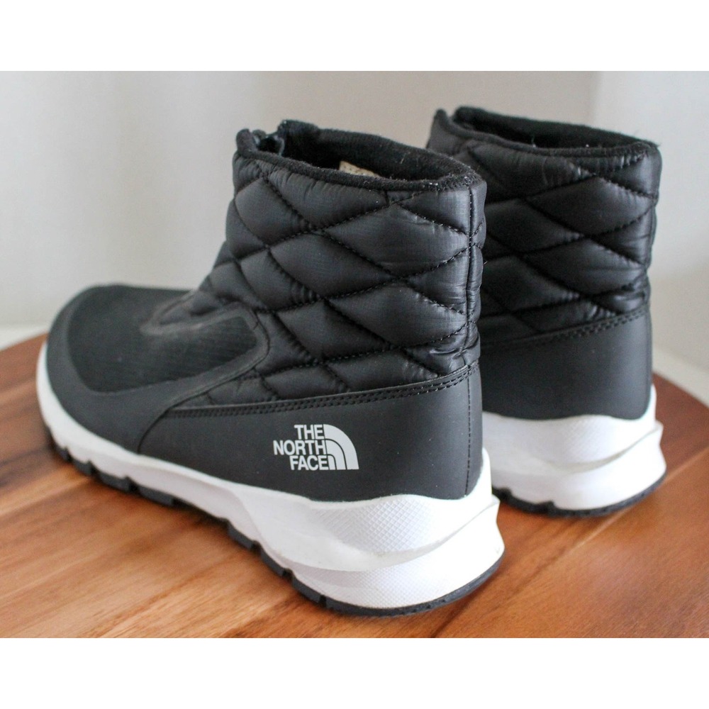 The North Face Boots Womens 10 Black Quilted Thermoball Traction Zip Winter - Picture 5 of 9